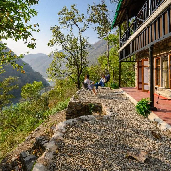 Neemrana's Glasshouse on the Ganges，位于Kāndi的酒店