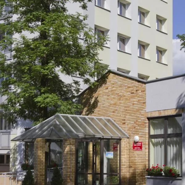 Hotel BOSiR，位于比亚韦斯托克的酒店