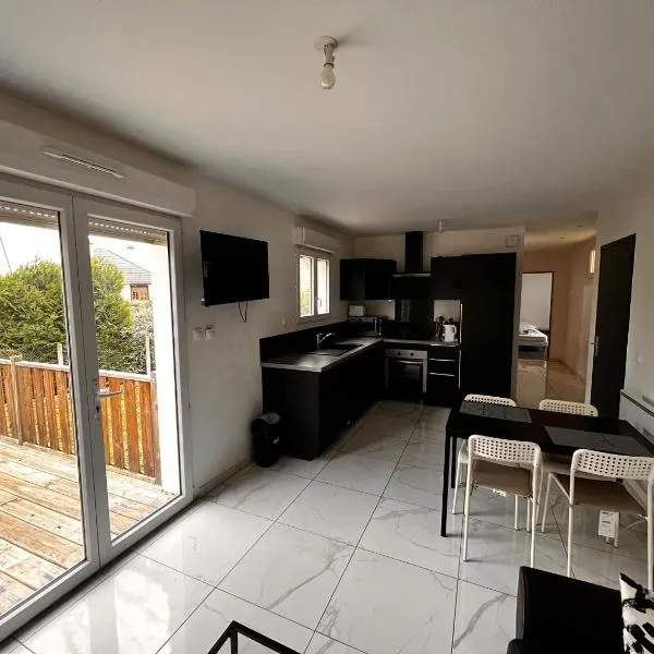 Appartement F3 ,2 chambre aéroport Orly à 20mn，位于奥尔日河畔圣米歇尔的酒店