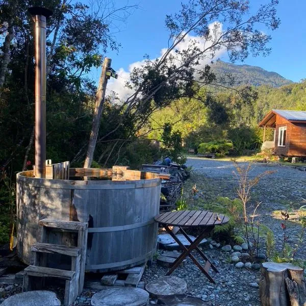 Cabañas & Tinajas Entre Volcanes，位于奥尔诺皮伦的酒店