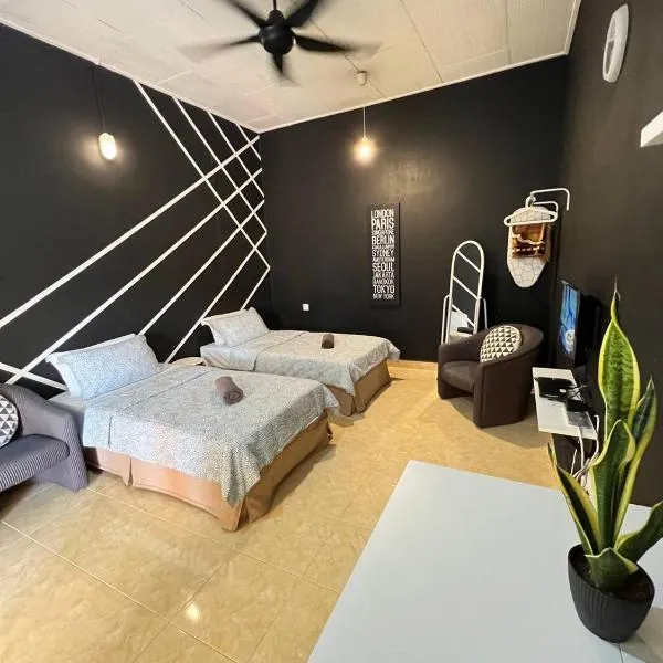 HIPSTER ROOM at Kuala Berang -Free WiFi & Netflix for 2 Pax，位于Ajil的酒店