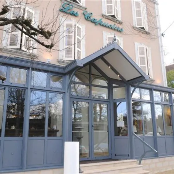 Logis Hôtel Restaurant Les Capucins，位于Provency的酒店