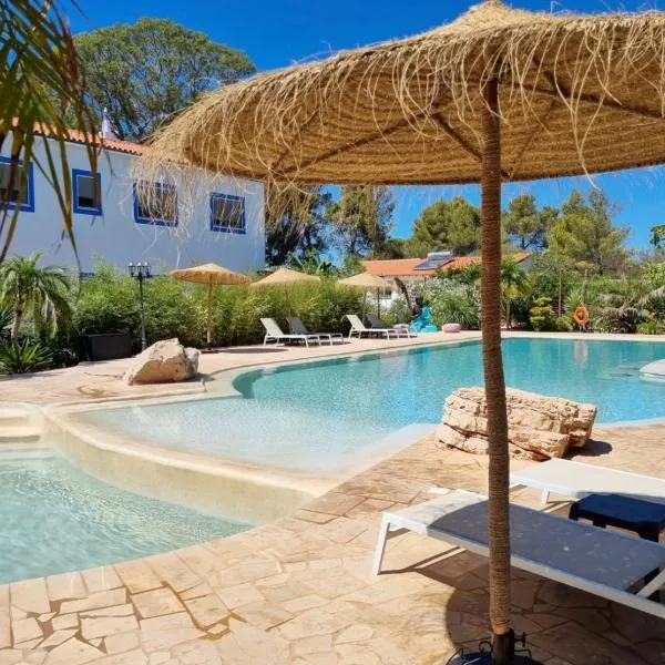 Superbe villa avec piscine en algarve，位于圣巴托洛梅乌迪梅西尼什的酒店