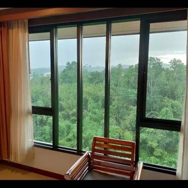 Evergreen Hill Resort，位于Ban Doeng Khu Thu的酒店