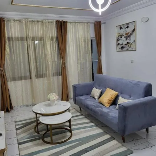 Bel appartement neuf et meublé avec parking gratuit，位于杜阿拉的酒店