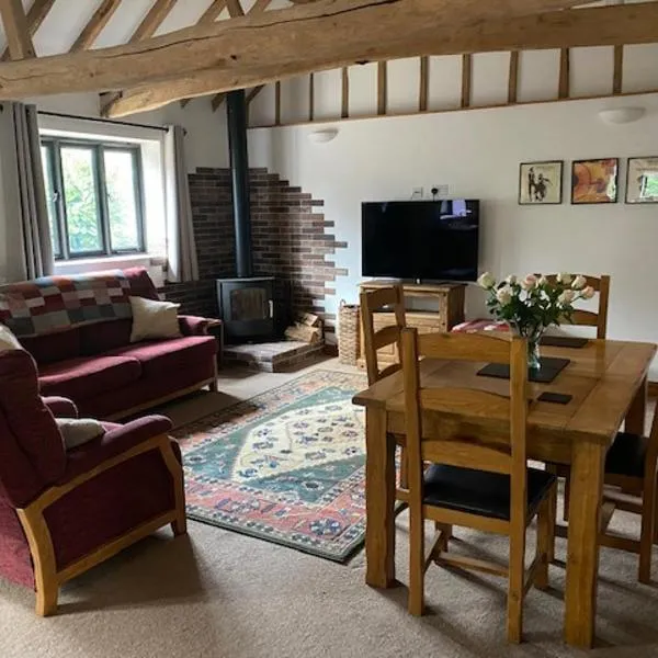 Wood Farm Barn，位于Laxfield的酒店