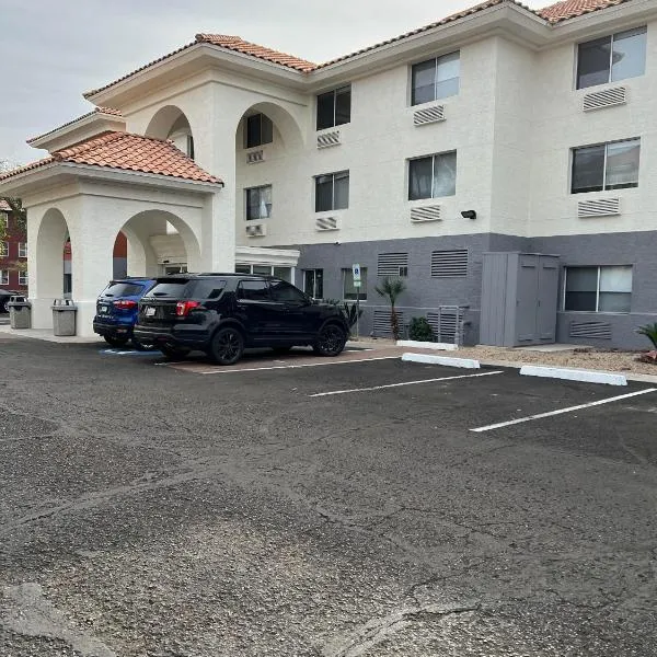 Holiday Inn Express & Suites Phoenix - Mesa West, an IHG Hotel，位于梅萨的酒店