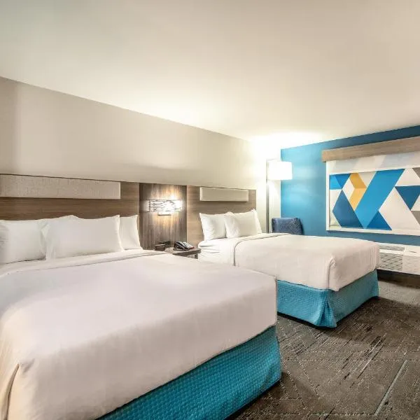 Holiday Inn Express & Suites Phoenix - Mesa West by IHG，位于梅萨的酒店