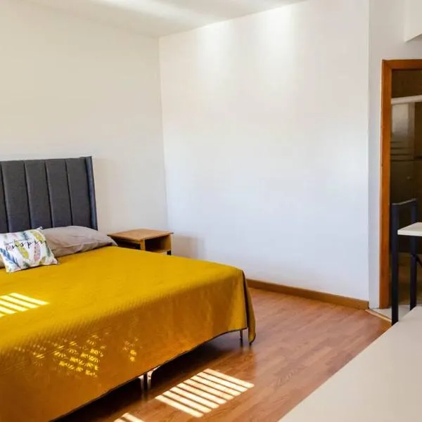 Alojamiento completo 3 habitaciones (se puede facturar)，位于奇瓦瓦的酒店
