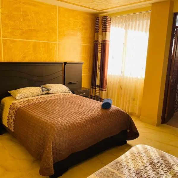 DIAMEZ HOTEL PLAZA，位于Sacaba的酒店