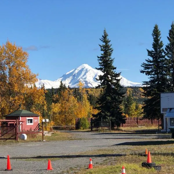 Nicolai's Mine Camp，位于Copper Center的酒店