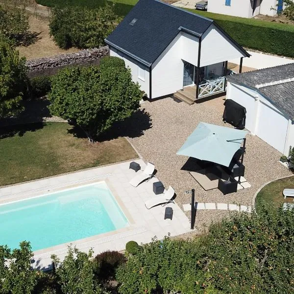 Gîte chalet-piscine "Belle-Etoile" Touraine Anjou，位于库尔塞勒德图赖讷的酒店