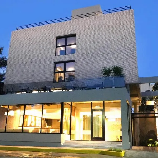 Ferrol Apart Hotel，位于Zavalla的酒店