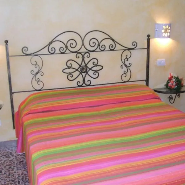 Su Ghindalu Guesthouse，位于Villanova Monteleone的酒店