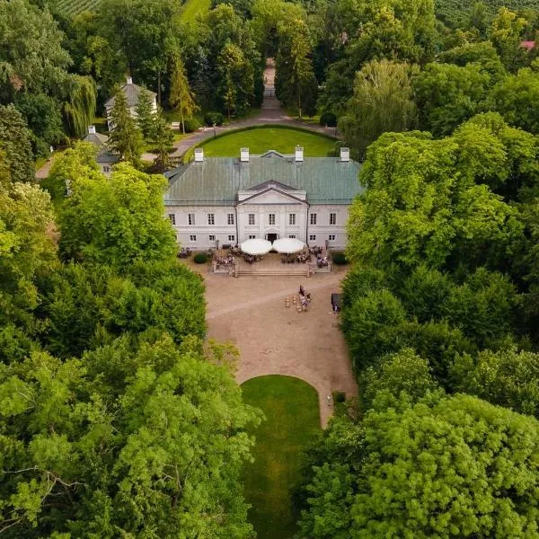 Hotel & Spa Pałac Mała Wieś，位于Mała Wieś的酒店