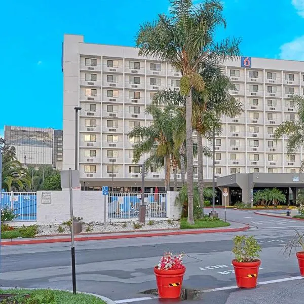 洛杉矶LAX6号汽车旅馆，位于玛瑞娜戴尔瑞的酒店