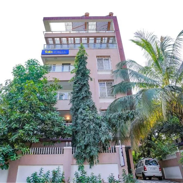 FabHotel Rudra Residency，位于Chinchiwad的酒店