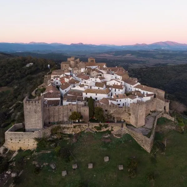 Hotel Tugasa Castillo de Castellar，位于弗龙特拉堡的酒店