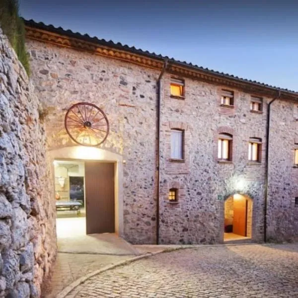 Casa Rural Espasa，位于莱斯普卢加德夫兰科利的酒店