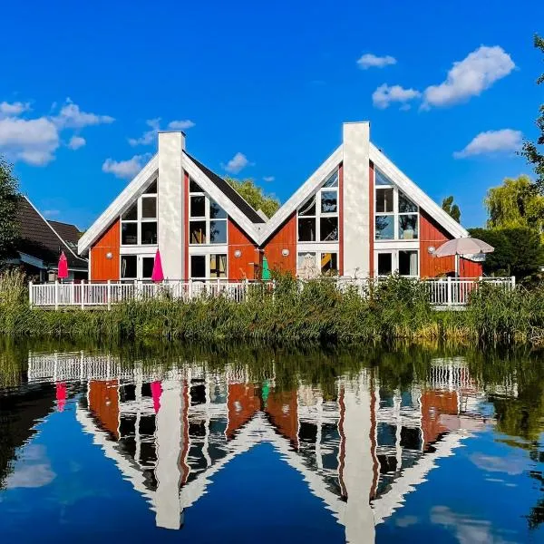 Ferienhaus mit Wasserterrasse - mit Sauna und Kamin - inklusive Nebenkosten，位于文迪施里茨的酒店