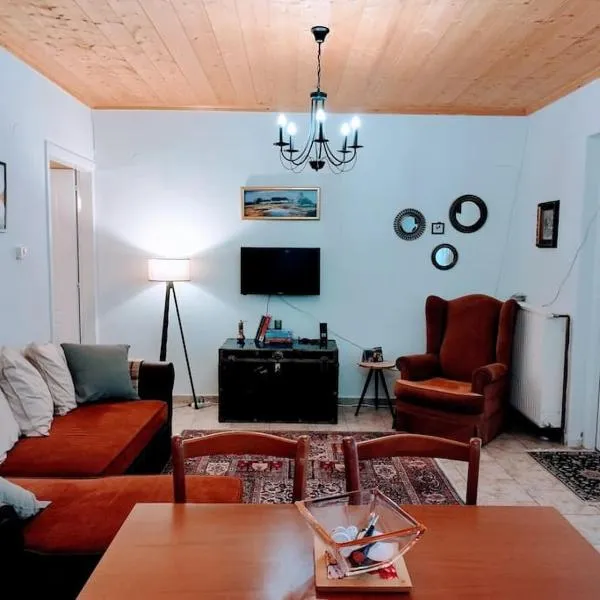 Cozy cottage for 4，位于Ayía Sotíra的酒店