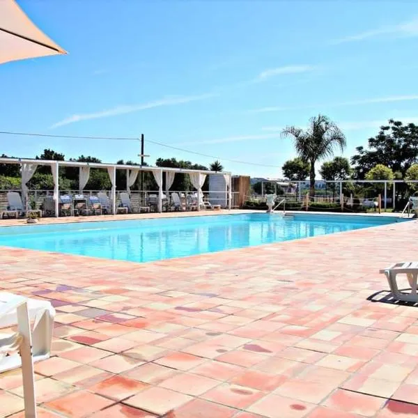 Casa vacanze Barbera con piscina，位于Santa Lucia的酒店