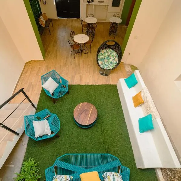 Nido Colibrí - Private Rooms and hostel Dorms in Remate de Paseo Montejo，位于梅里达的酒店