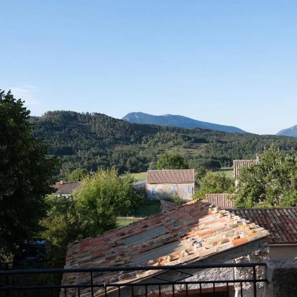 Gîte La Foux de Peyroules，位于Peyroules的酒店