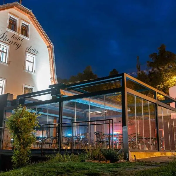 斯拉尼德芙酒店，位于Horní Lipová的酒店