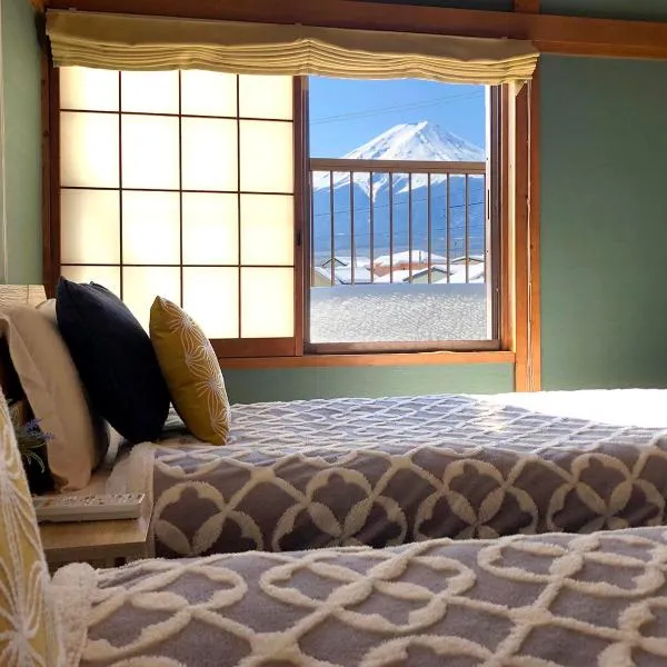 OriOri House Hotel Mt Fuji view 全室富士山ビューの貸切り宿 折々，位于富士河口湖的酒店