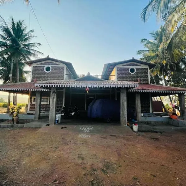 Dharani Home Stay,位于巴达米的酒店