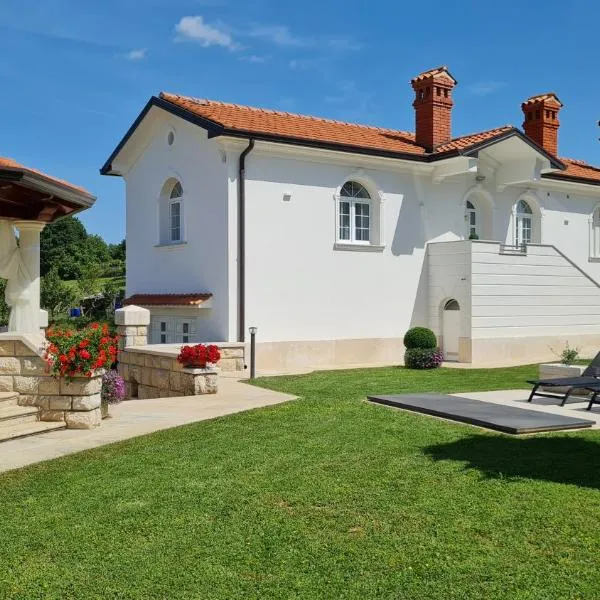 Holiday Apartment VILLA BIANCA，位于Lušetići的酒店