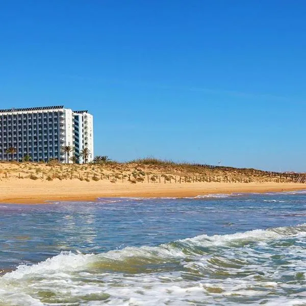 瓜达玛尔海滩酒店，位于El Moncayo的酒店