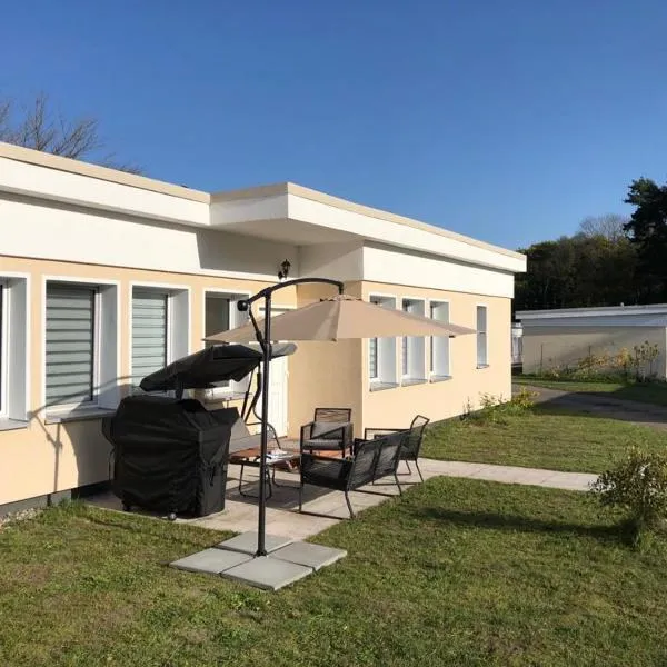 Naturheilcamp Götzer Berge，位于格罗斯克鲁兹的酒店
