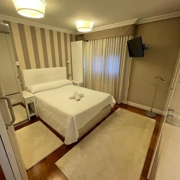 Apartamento RONDA CASTRO CENTRO con PARKING，位于乌迪亚莱斯堡的酒店