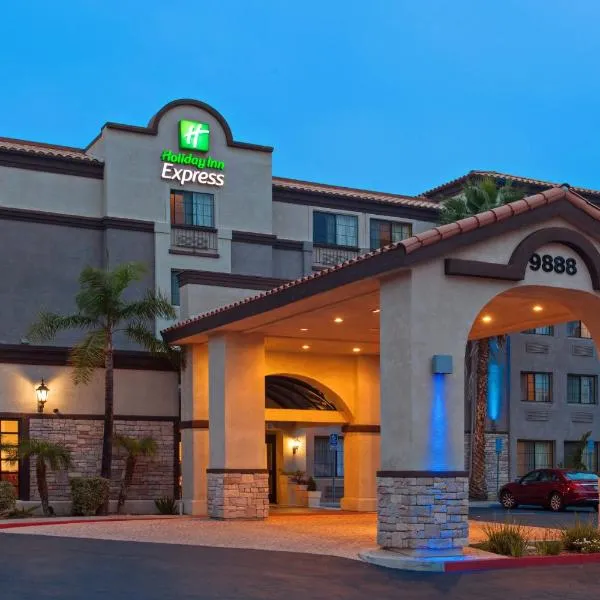 圣地亚哥 - 米拉梅萨智选假日酒店，位于米拉梅萨的酒店