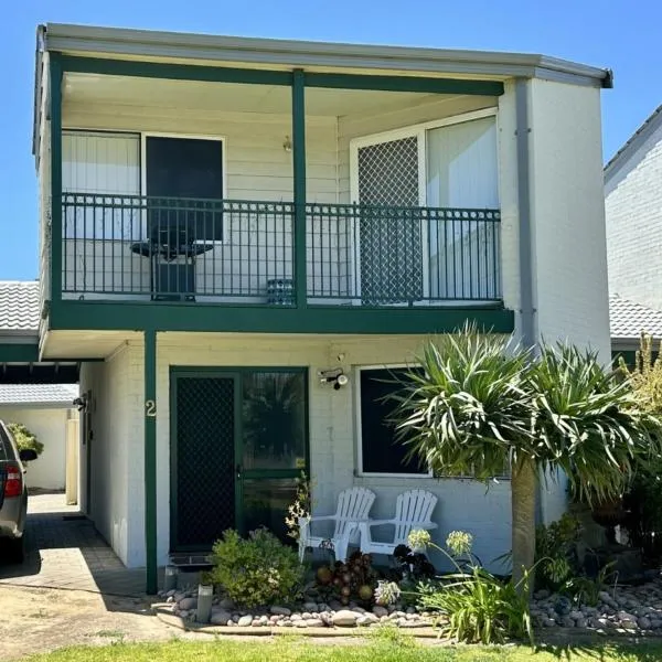 Beachside Townhouse Bunbury，位于班伯里的酒店