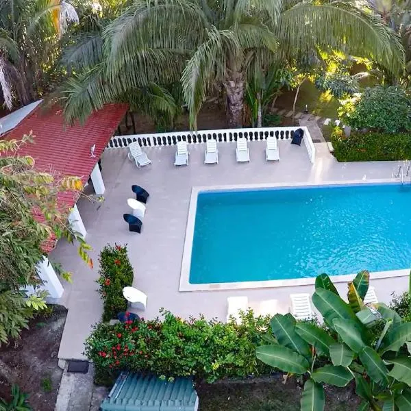 Tropical Garden Hotel，位于普拉亚埃尔莫萨的酒店
