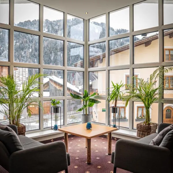 Hotel Tia Monte Nauders，位于瑙德斯的酒店