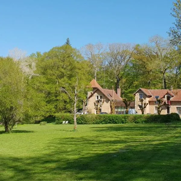 Gîte dans un Domaine Historique，位于谢夫勒斯的酒店