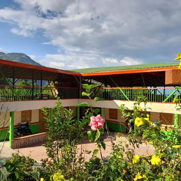 De Pájaros y Flores Alojamiento Rural Támesis，位于拉平塔达的酒店