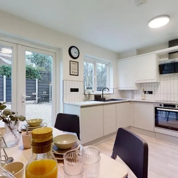 Oakwell View - Modern 3 Bed Home，位于Wortley的酒店