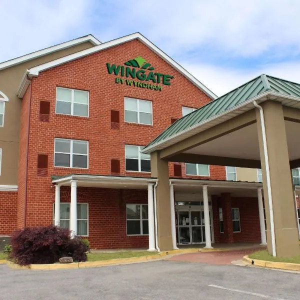Wingate by Wyndham Waldorf - Washington DC Area，位于White Plains的酒店