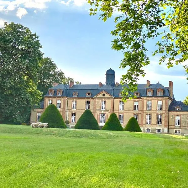 24H LE MANS Château de Lauresse chambres d'hôtes Luxe，位于Sillé-le-Philippe的酒店