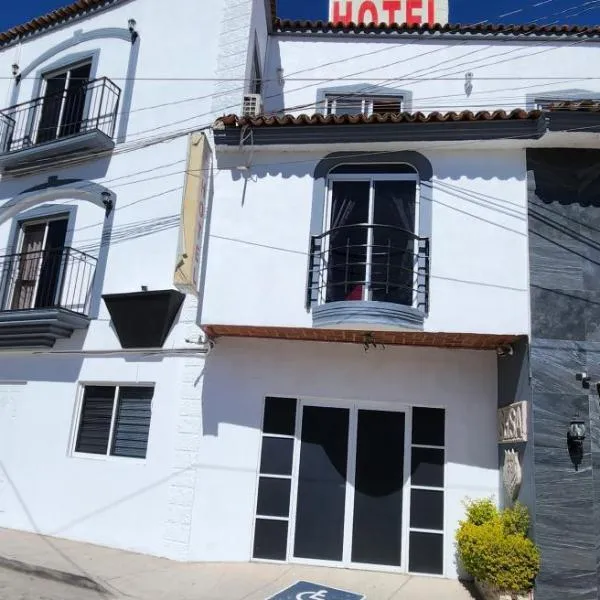 Hotel Gesa，位于Santa Cruz de las Flores的酒店