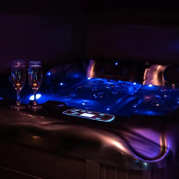 PAUSE NATURE SORBAIS Chambre avec SPA, SAUNA, STREAMING et arrivée autonome，位于Sorbais的酒店