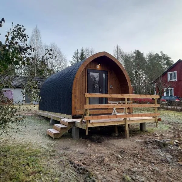 Hobbit Hut，位于Surahammar的酒店