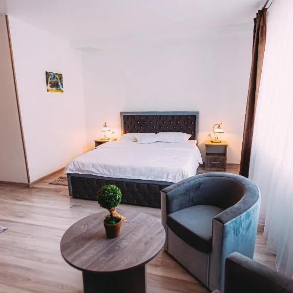 Motel Piatra Corbului，位于Tarcău的酒店