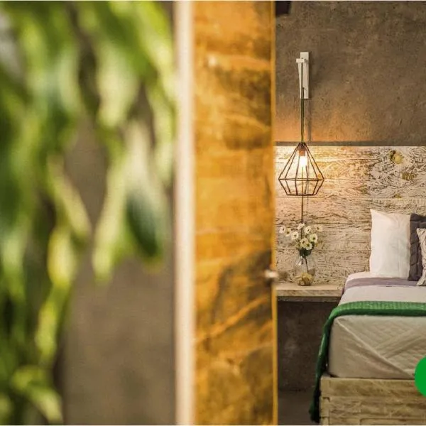 Casa Flora Handmade Hotel，位于阿特利斯科的酒店