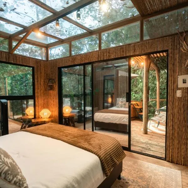 BubbleSky Glamping Guatapé，位于瓜塔佩的酒店